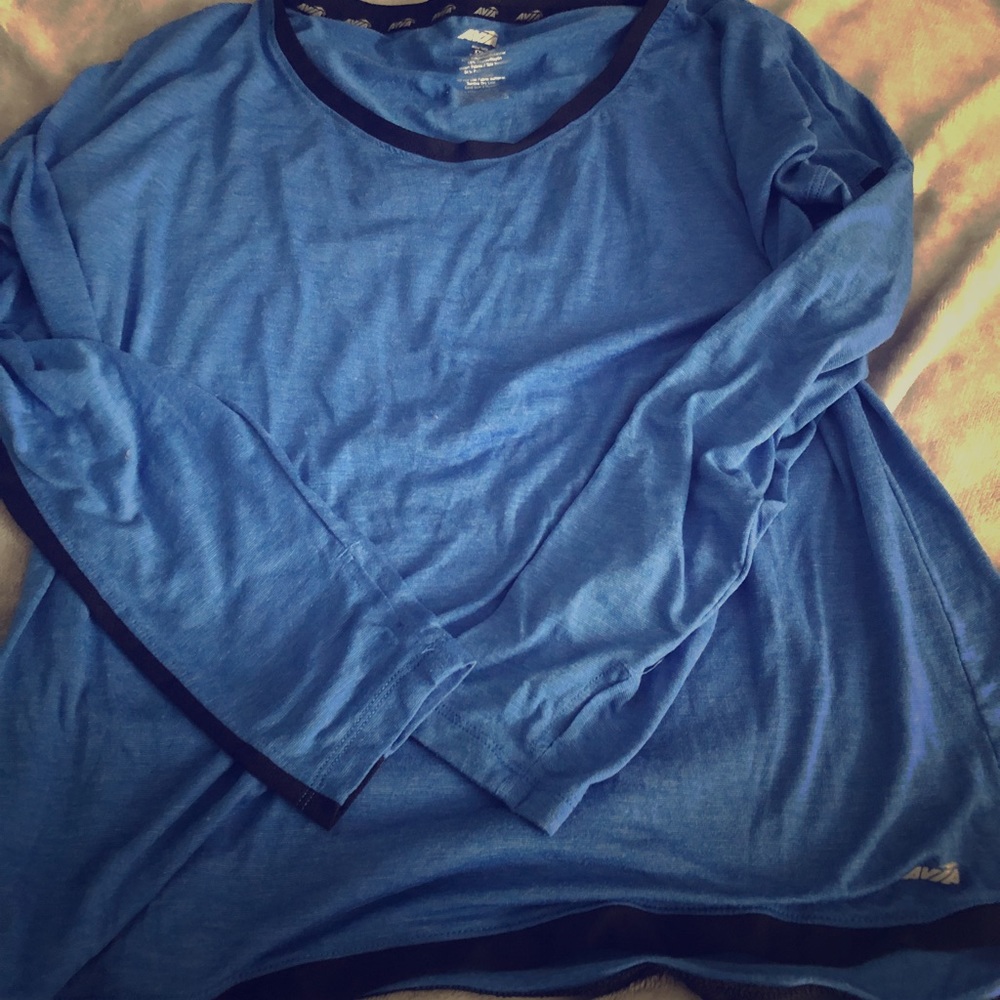 Long sleeve workout shirt